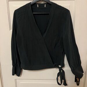 EVERLANE washable silk black blouse
